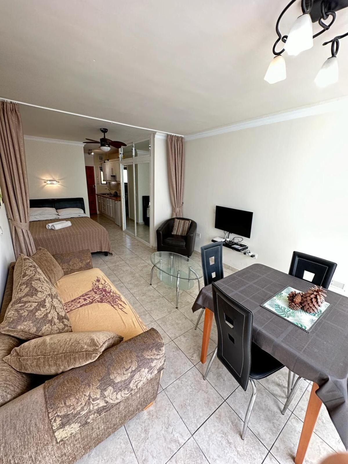Firstline Apartment Los Cristianos Arona  Luaran gambar