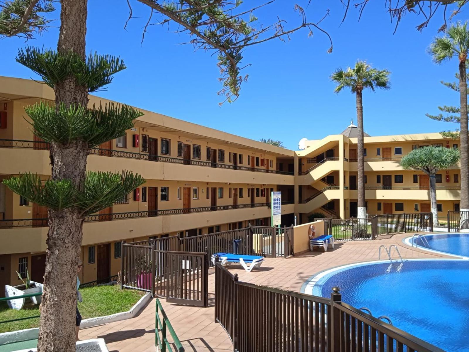 Firstline Apartment Los Cristianos Arona  Luaran gambar